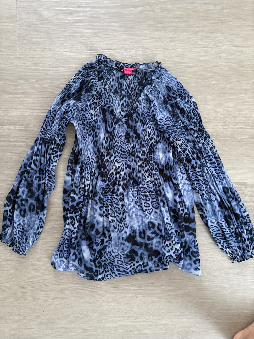 Sunny Leigh Leopard Print V-Neck Blouse - Black & Gray